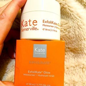 ✨EXFOLIKATE GLOW MOISTURIZER✨
